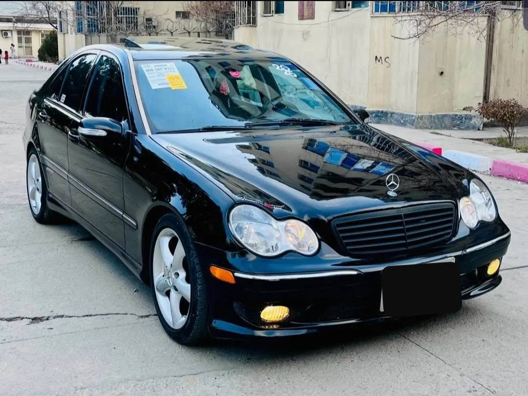 Mercedes 2005