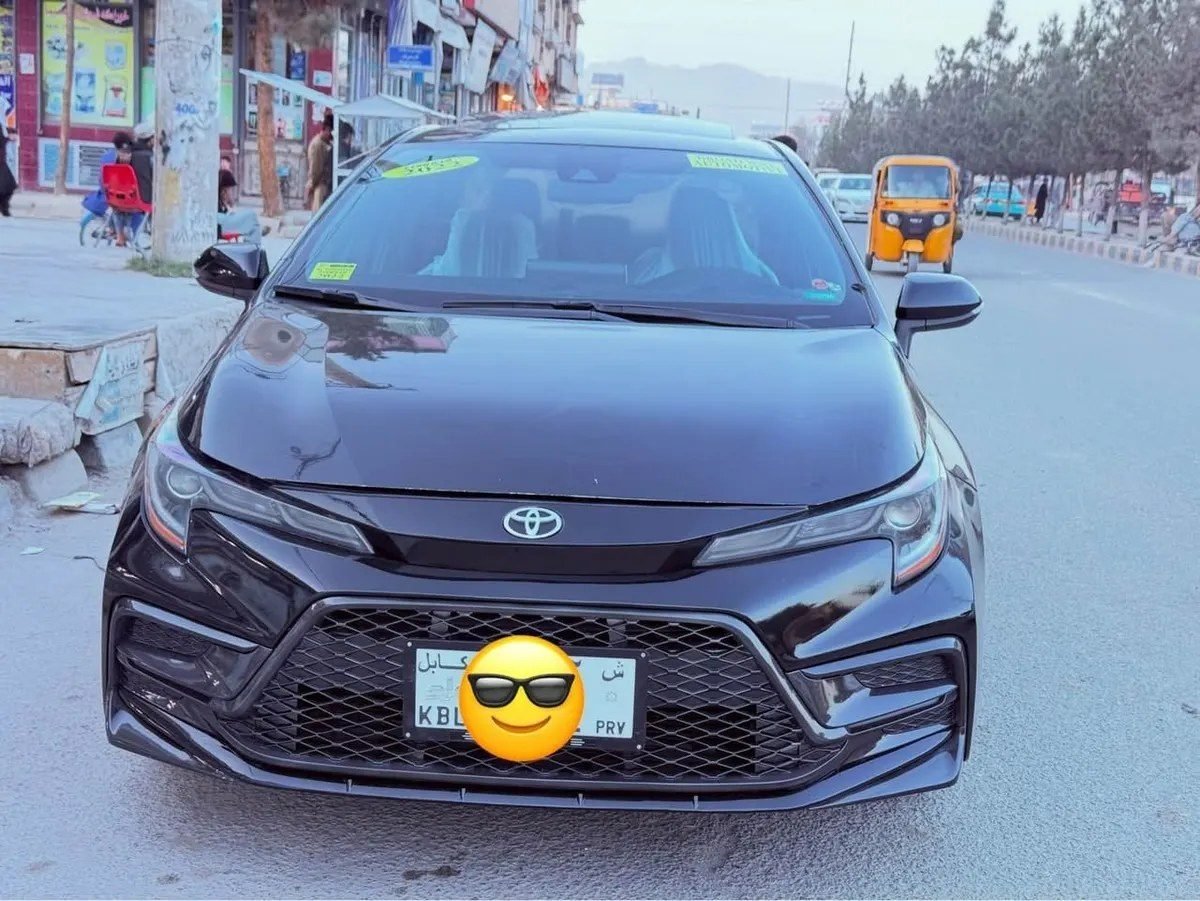 Toyota Corolla 2020 black, froshi
