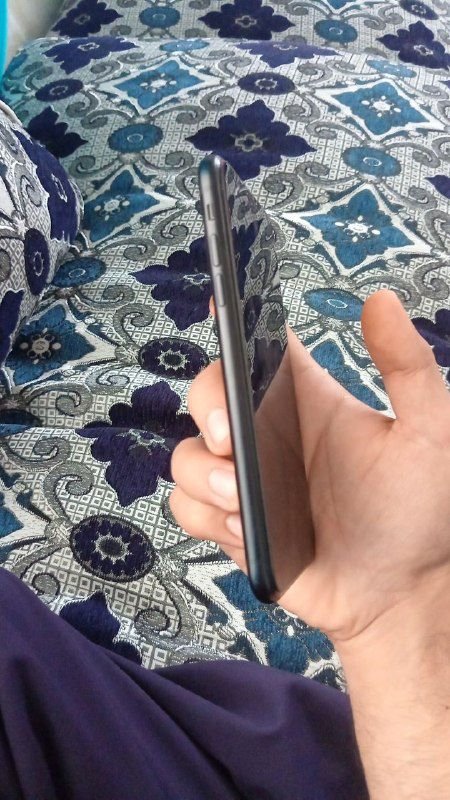 iPhone xr sim lock