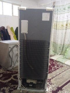 Iranian Emerson fridge-freezer, in good working order, price 13,000, in good condition, 0794736744