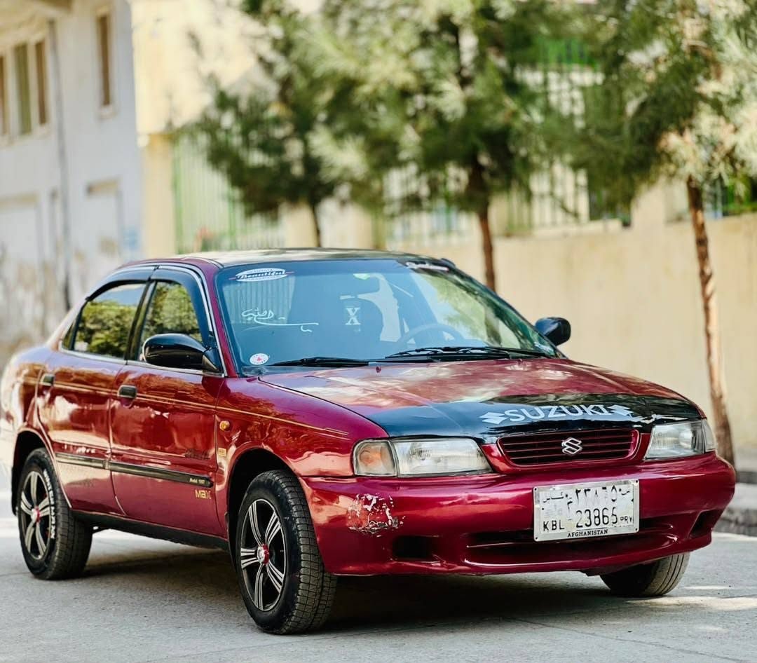 one aradh car froshi aajl...