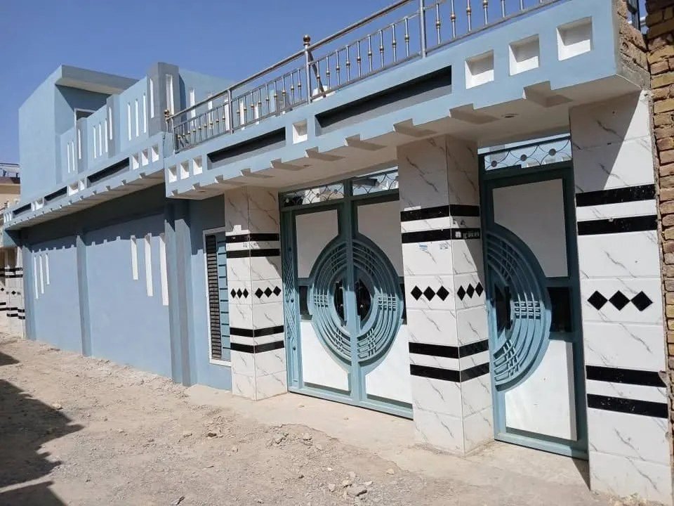 srai shsh ataqh with tshnab jdaganh in hr room, 220 meter mrba, kndhar