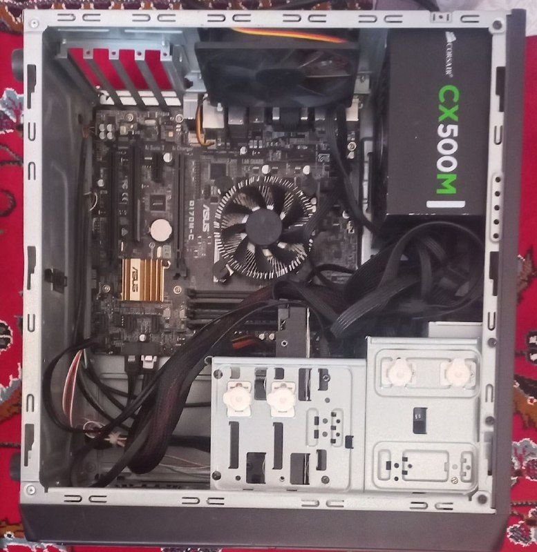 Selling desktop computers.