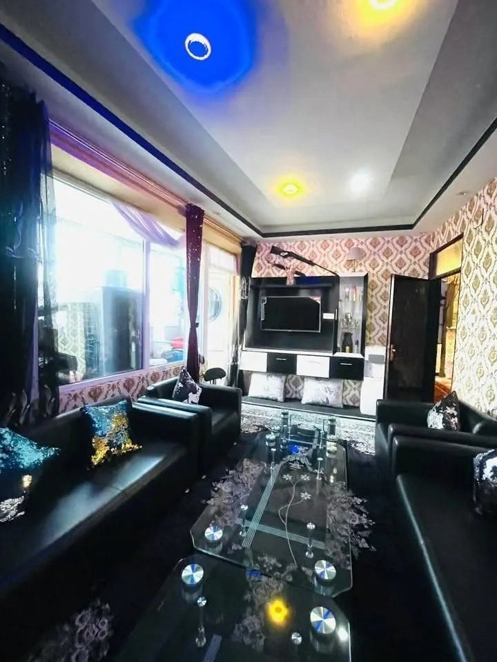 apartment sh ataqh froshi, district 10 Kabul, floor 3, mfshn