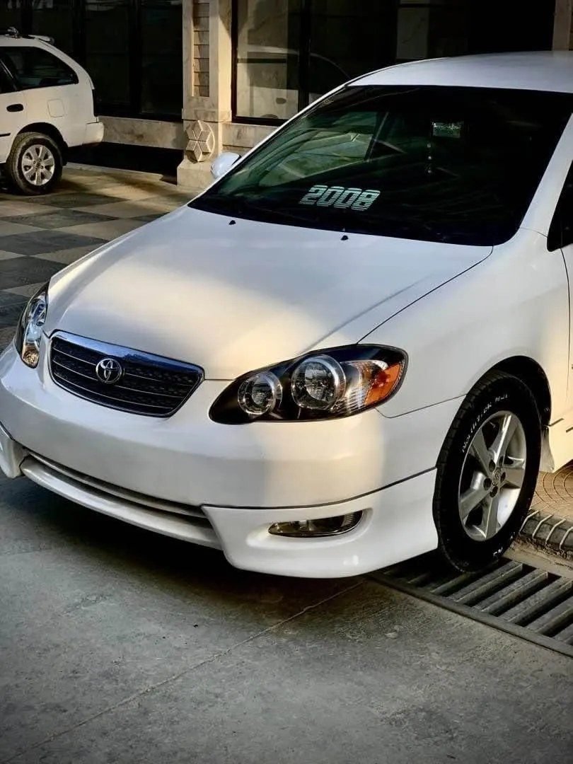 American Toyota Corolla 2006, white, automatic, 160,000 km, Kabul