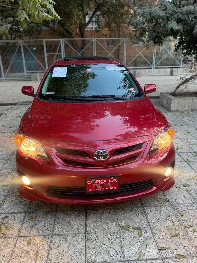 Toyota Corolla 2012 S class option liver color, Canadian, Kabul