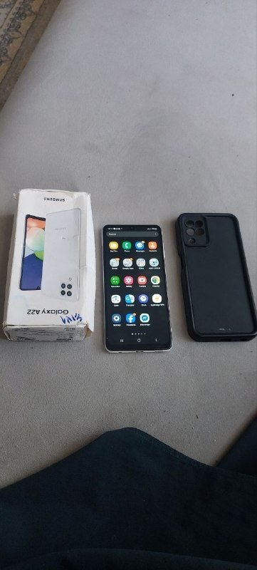Samsung A22 with Iranian register box, RAM 6, memory 128, completely healthy