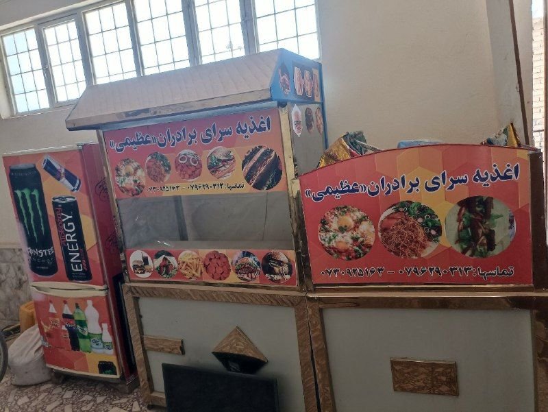 Urgent sale of sandwich equipment, including all other equipment, refrigerator, capsule machine, vacuum machine, meat machine, only anyone can call, good price, 0796290313