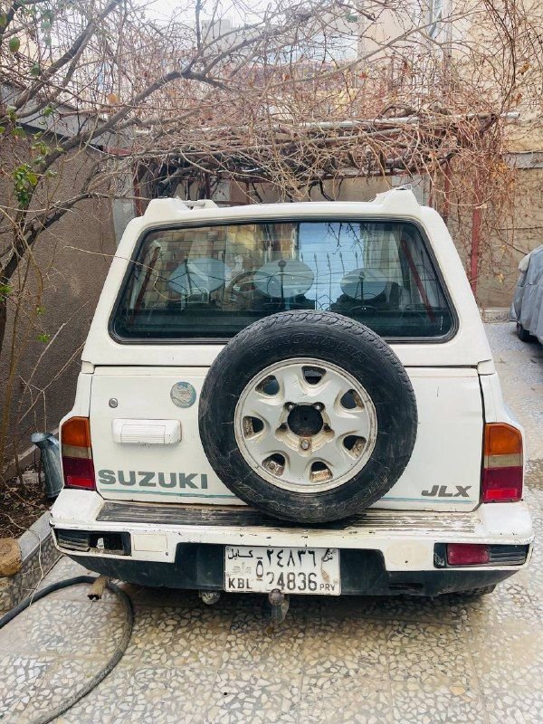 Urgent sale of Suzuki Jeep, Afghanistan, two-door, four-cylinder, with help, sandroof, four buckets, low consumption, tires, wheelcap, jack, everything is in order, negative plate, 5 cables, car hook, back box, warranty, no smoke, steam, engine, core, price is one lakh.