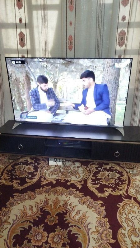 55 inch Univa brand LED smart TV, price 13,000