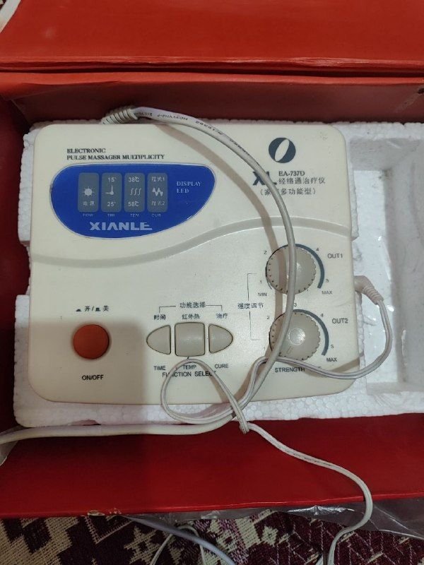 Single sale of full body massager from Axanel company, brand new, used once, suitable for home use and physiotherapy places, price 3000,000, buyer, call or PM 0702514408