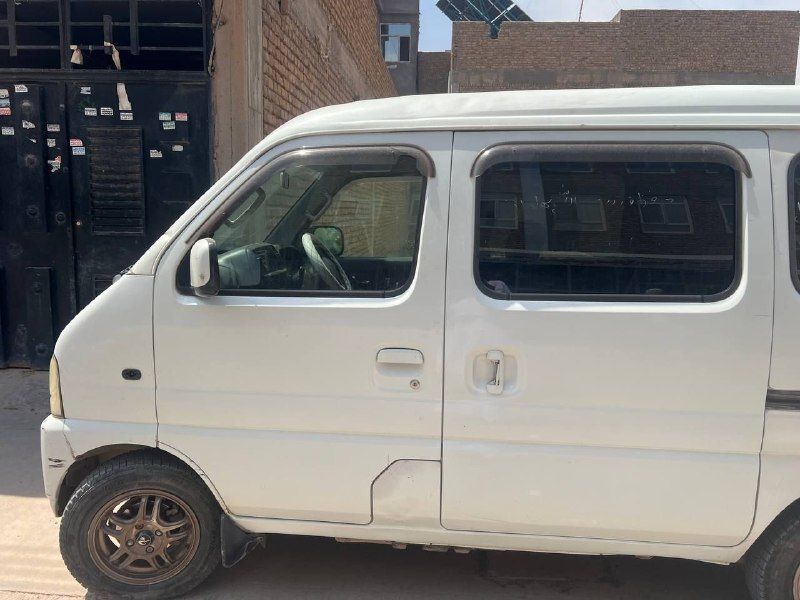 Urgent sale of the car due to handcuffs 0799133040/0786523040