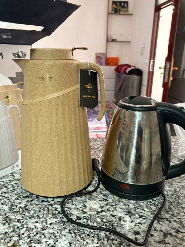 A flax tea and an electric kettle are 1200 afghanis