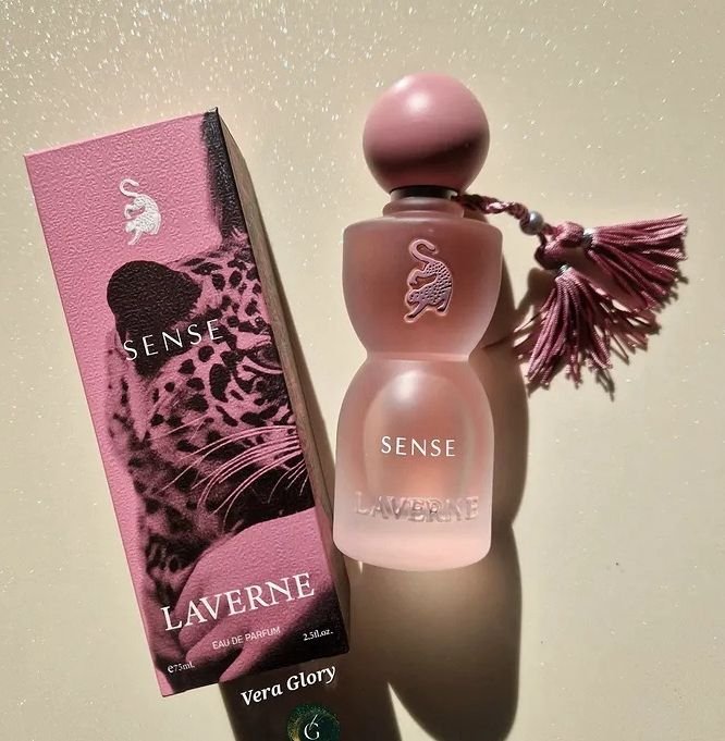 ✨ Georgina essence perfume ✨