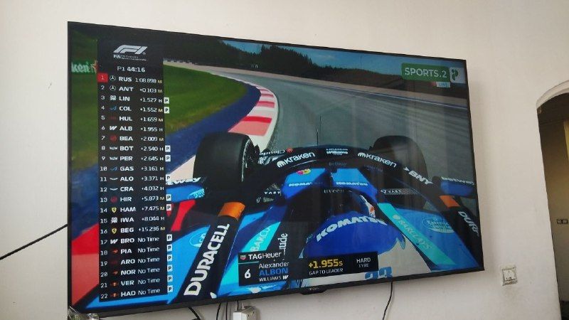 Selling a 65-inch full-screen LED plasma plus Android TV without any problems, opening or repair, due to travel. Reasonable price: 14,000 Afghanis. Contact number: 0790241818.