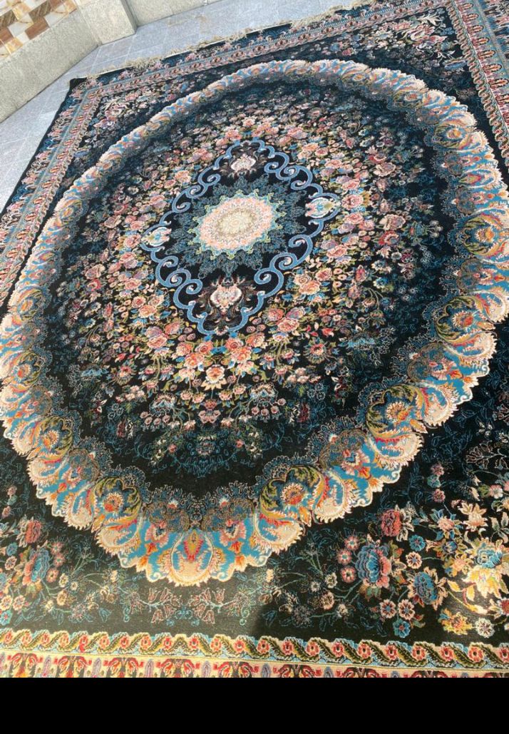 Dodaneh 12-meter Iranian carpet 700 comb three by four