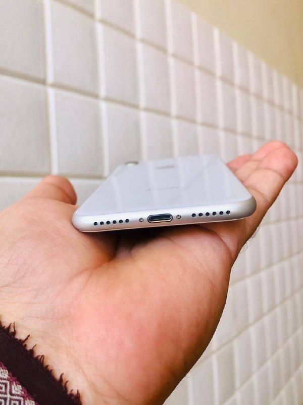 iPhone 8