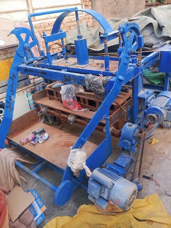A number of new electric block machines with three motors