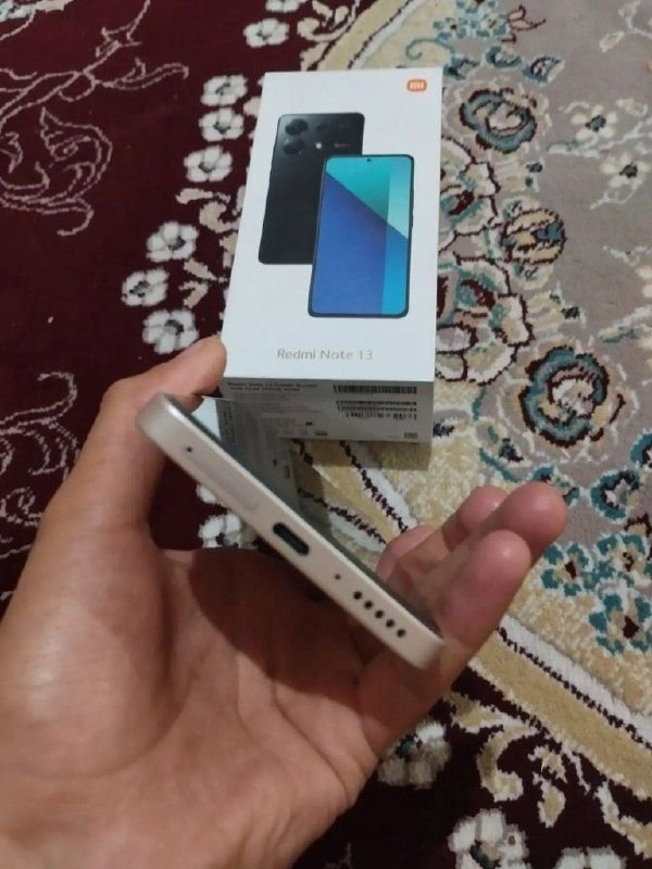 It works with iPhone too
