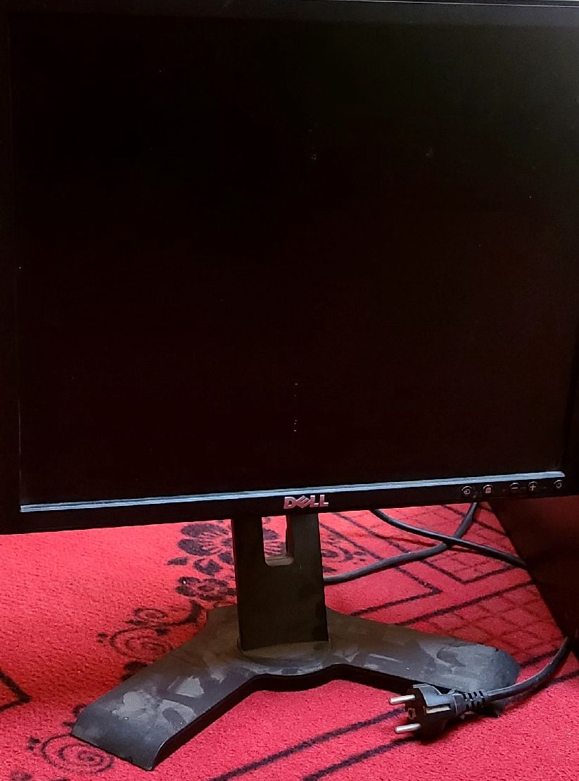 Desktop for sale