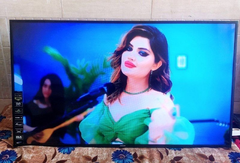 55 inches from the main Samsung company