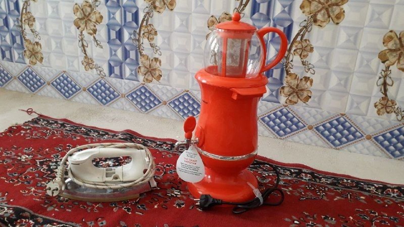 In the name of Khaliq Yekta, greetings to all the members of the urgent sales group, two healthy coolers, one electric samovar, brand new, unused, and one car, price 3200 Afghanis, WhatsApp number and call 0797765769