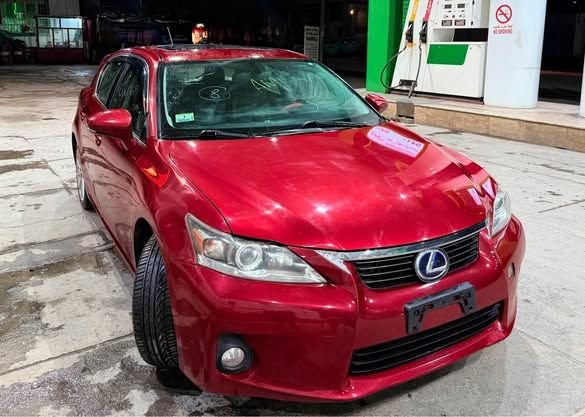 Lexus 2012