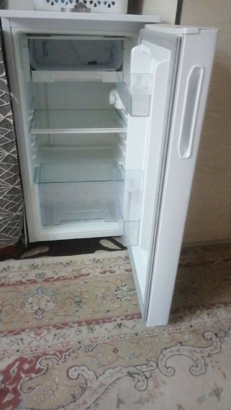 There is a refrigerator for sale, if anyone wants, send a message immediately 0796918223