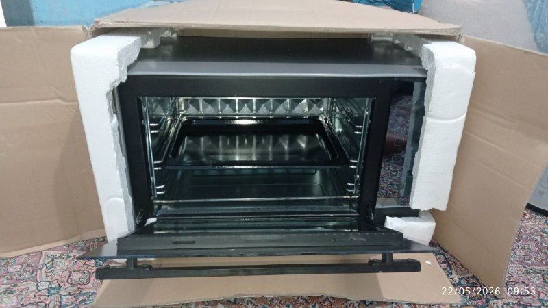 Selling a small Iranian electric oven