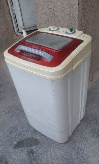Washing machine for sale, need money to guarantee that it is healthy, the price is 2 thousand, 0782611991, 0796566296