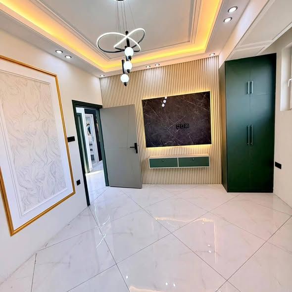 Apartment 5 rooms VIP