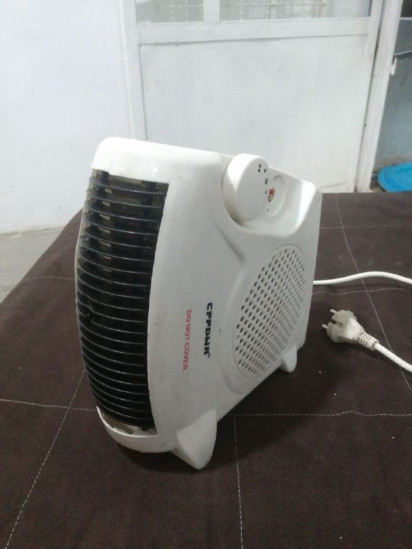 One poofy electric heater, excellent heating, healthy, stock, with a working guarantee, for the bathroom of Corsi, the house of the shop...