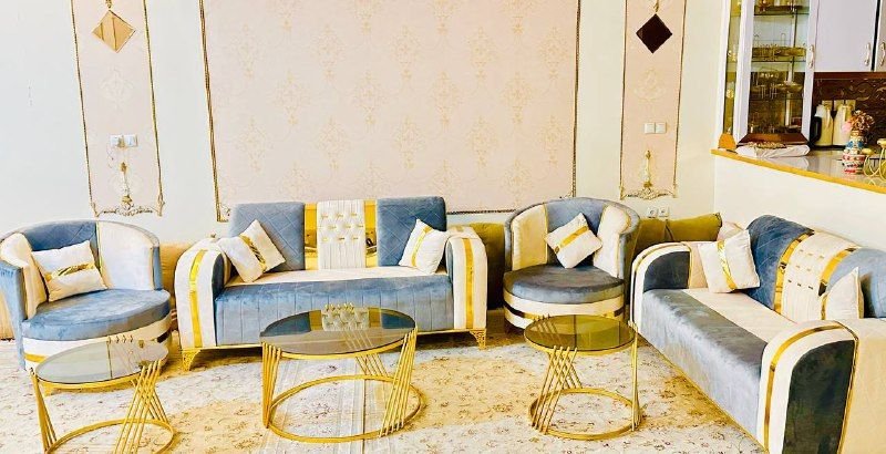 Urgent sale of an eight-seater sofa set with three luxurious and fashionable tables, gray cream color, suitable for every seat, with pillows, price 24000 Afghanis, Herat location