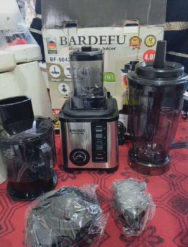 In the name of God, we are selling 8-function juicer mixer.
