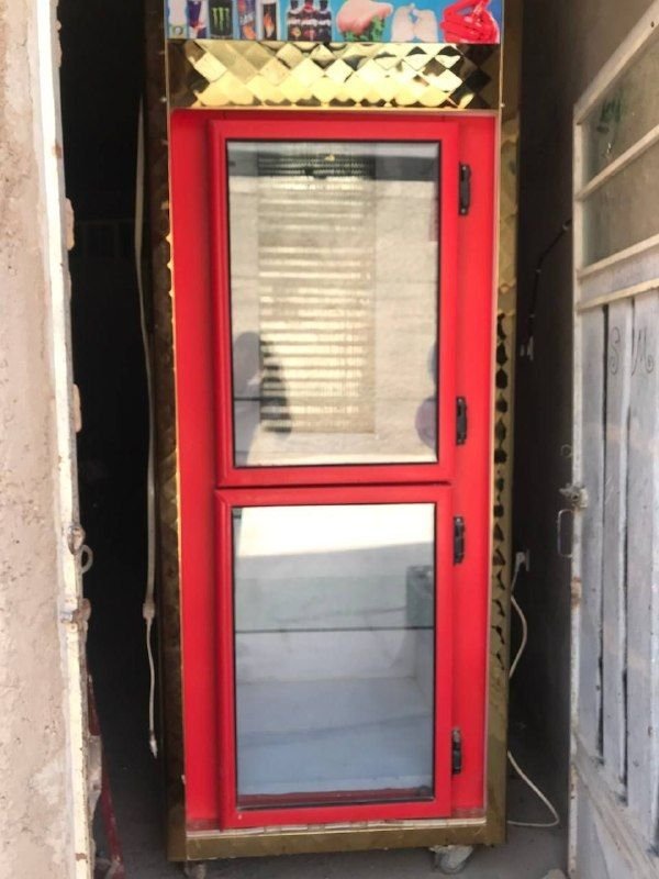 Fixed and active refrigerators