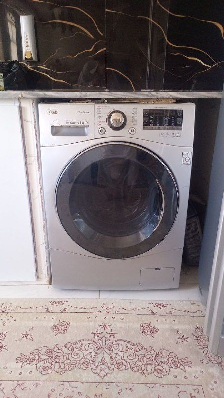 Urgent sale of a fully automatic washing machine of 8 kilos, clean, hardly used, dry and steam properties, very low electricity consumption, price 15,000, no price, 0706252960