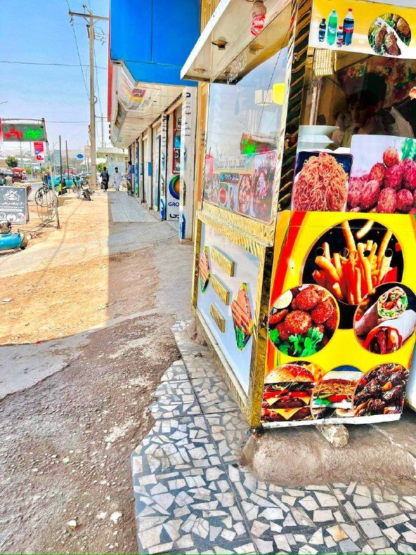 Selling fast food with all facilities