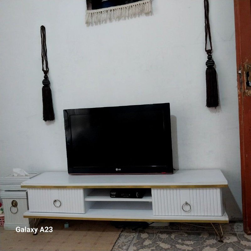 به علت مهاجرت تمام لوازم خانه فروشی